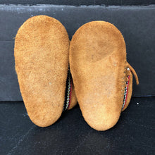 Load image into Gallery viewer, Boys Moccasins
