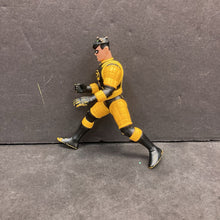 Load image into Gallery viewer, Bola Trap Robin 1994 Vintage Collectible
