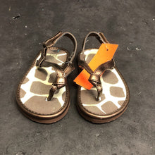 Load image into Gallery viewer, Girls Flip Flops
