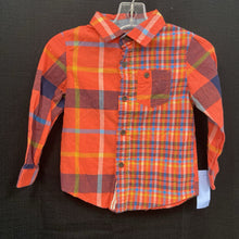 Load image into Gallery viewer, Plaid Button Down Shirt

