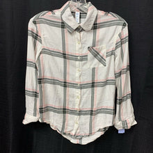 Load image into Gallery viewer, Plaid Button Down Top
