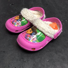 Load image into Gallery viewer, Girls Slip On Shoes
