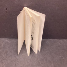 Load image into Gallery viewer, The Yellow House Mystery (Gertrude Chandler Warner) (The Boxcar Children) (Albert Whitman &amp; Company New Cover) -series paperback
