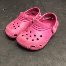 Load image into Gallery viewer, Girls Slip On Shoes
