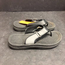 Load image into Gallery viewer, Boys Flip Flops
