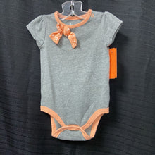 Load image into Gallery viewer, solid onesie w/ dots bow
