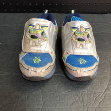 Load image into Gallery viewer, Boys Light Up Sneakers

