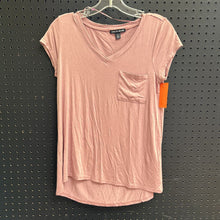 Load image into Gallery viewer, v neck top w/ side pocket
