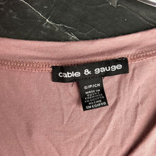 Load image into Gallery viewer, v neck top w/ side pocket
