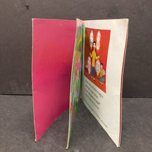 Load image into Gallery viewer, My Granny Went to Market / Abuelita Fue Al Mercado: Un libro en rima para contar por el mundo (Stella Blackstone &amp; Christopher Corr) -paperback
