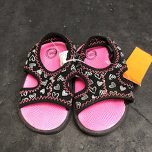 Load image into Gallery viewer, Girls Heart Sandals
