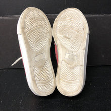 Load image into Gallery viewer, Girls Slip On Shoes
