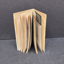 Load image into Gallery viewer, Amber Brown Goes Fourth (Paula Danziger) (Old Cover) -series paperback
