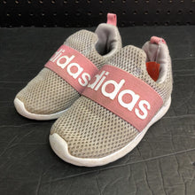 Load image into Gallery viewer, Girls Slip On Shoes
