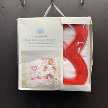 Load image into Gallery viewer, Muslin Blankets &amp; Monthly Milestone Frame Set (NEW)
