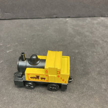 Load image into Gallery viewer, Pull Back Steam Loco Metal Train Engine

