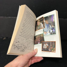 Load image into Gallery viewer, Nim's Island (Wendy Orr) -paperback chapter
