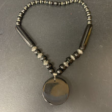 Load image into Gallery viewer, Chunky Beaded Necklace
