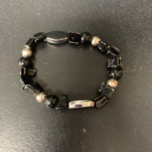 Load image into Gallery viewer, Beaded Bracelet
