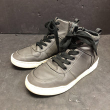 Load image into Gallery viewer, Boys High Top Sneakers
