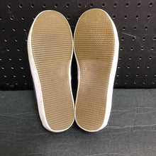 Load image into Gallery viewer, Boys Shoes

