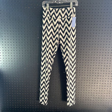 Load image into Gallery viewer, Chevron Leggings
