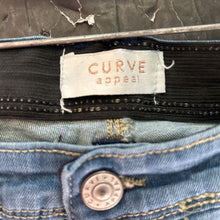 Load image into Gallery viewer, Denim Pants (Curve Appeal)
