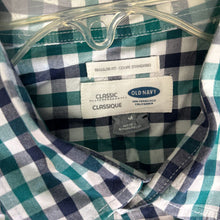 Load image into Gallery viewer, Plaid Button Down Shirt
