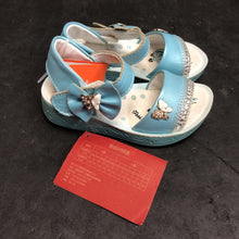 Load image into Gallery viewer, Girls Butterfly Sandals (NEW) (Hobibear)
