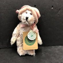 Load image into Gallery viewer, Alouetta De Grizetta Bear
