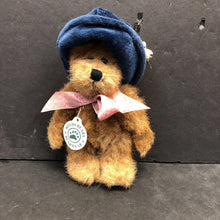 Load image into Gallery viewer, Carly Bearsworth Bear
