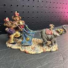 Load image into Gallery viewer, Boomer &amp; Toot with Fifi, Squirt, &amp; Topper...Let The Show Begin Figurine
