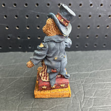Load image into Gallery viewer, Uncle Elliot ..Wants You! Figurine
