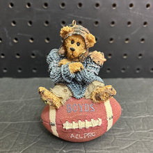 Load image into Gallery viewer, Knute...Half Time! Figurine
