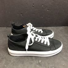 Load image into Gallery viewer, Womens Sneakers
