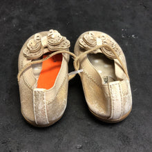 Load image into Gallery viewer, Girls Butterfly Shoes
