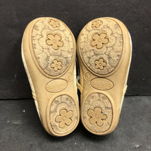 Load image into Gallery viewer, Girls Butterfly Shoes
