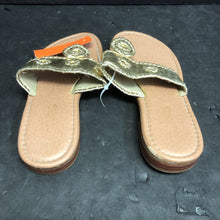 Load image into Gallery viewer, Girls Flip Flops
