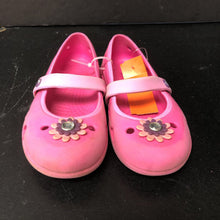 Load image into Gallery viewer, Girls Flower Slip On Shoes

