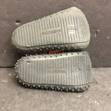 Load image into Gallery viewer, Girls Grip Shoes
