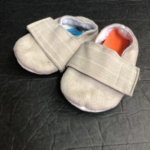 Boys Velcro Shoes (Baby Blush Boutique)