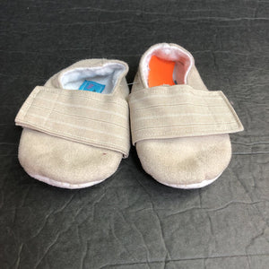 Boys Velcro Shoes (Baby Blush Boutique)