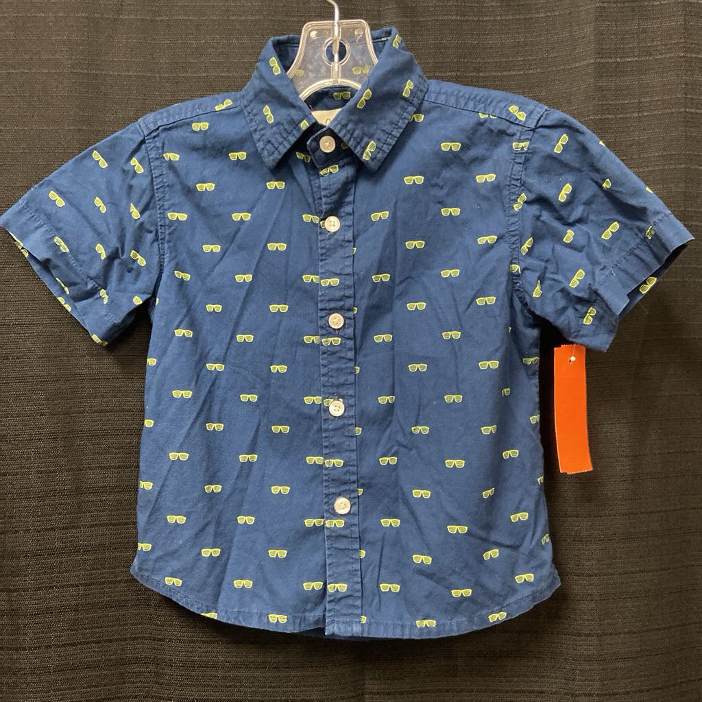 Sunglasses button shirt