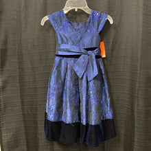 Load image into Gallery viewer, Sequin velvet flower dress
