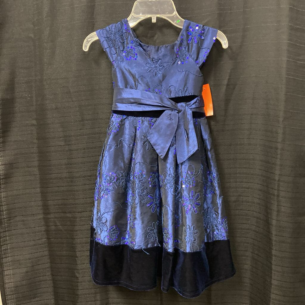 Sequin velvet flower dress