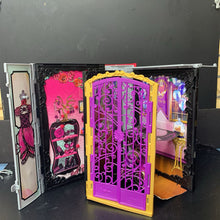 Load image into Gallery viewer, Briar Beauty Thronecoming Foldable Book Playset

