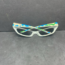 Load image into Gallery viewer, Camo Sunglasses
