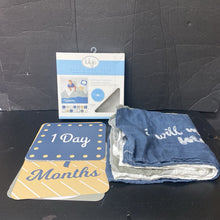 Load image into Gallery viewer, Baby's First Year Monthly Milestone Blanket &amp; Cards
