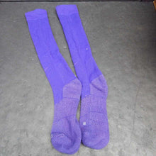 Load image into Gallery viewer, Boys Dri-Fit Socks
