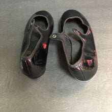 Load image into Gallery viewer, Girls Tap Shoes

